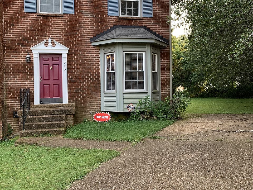 1st image of 315 Woodlark Ct