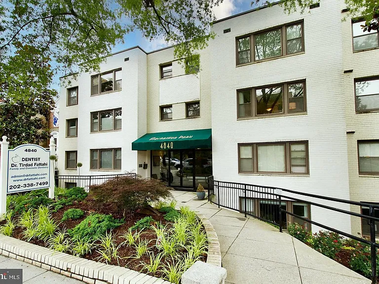 4840 Macarthur Blvd NW #504 — Photo 2