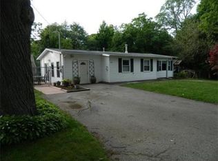 124 School St, Avon, MA 02322