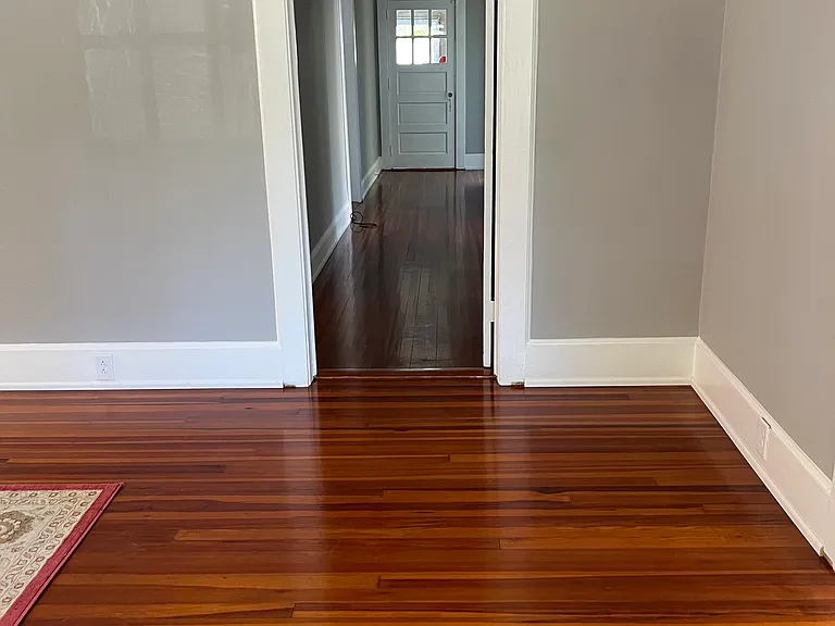 211 Shuler St — Photo 7