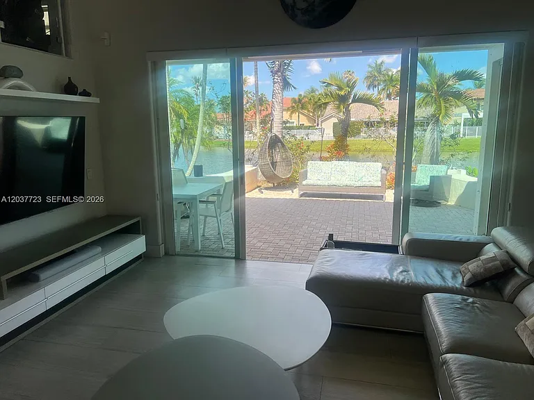 1130 Spyglass — Photo 13