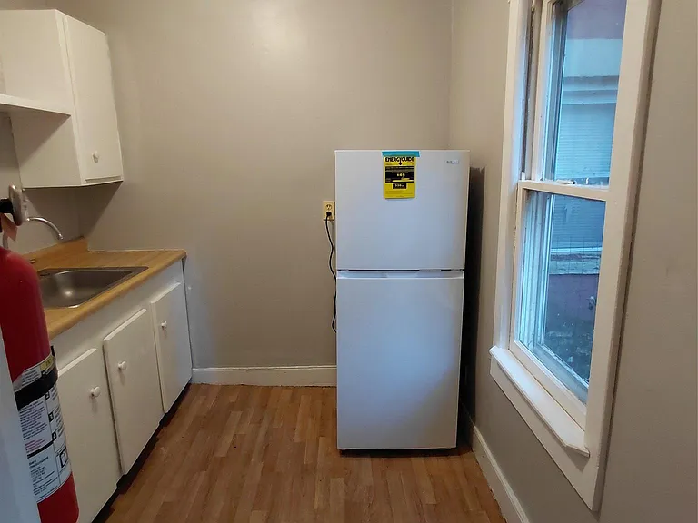 87 W Pierpont St #3 — Photo 7