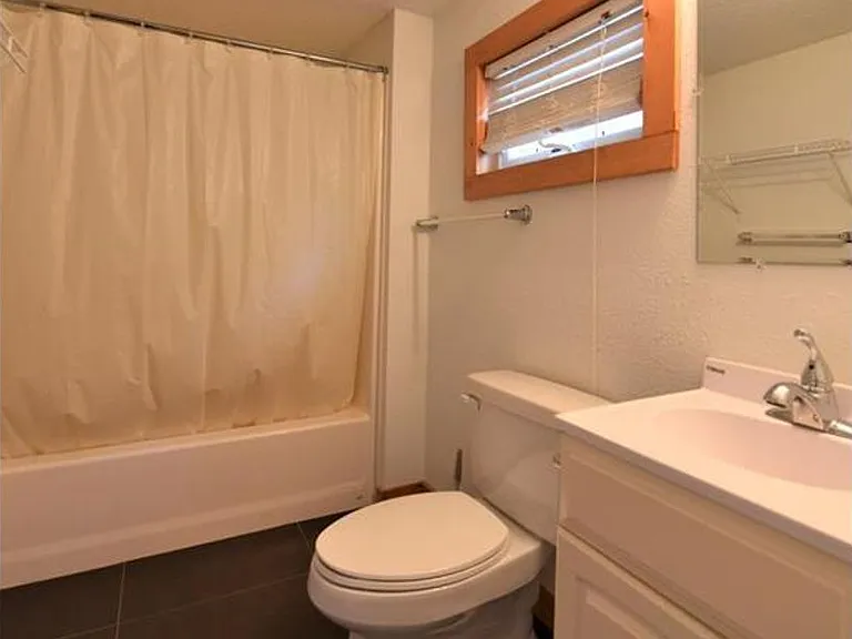 17193 Lisa Ct — Photo 5