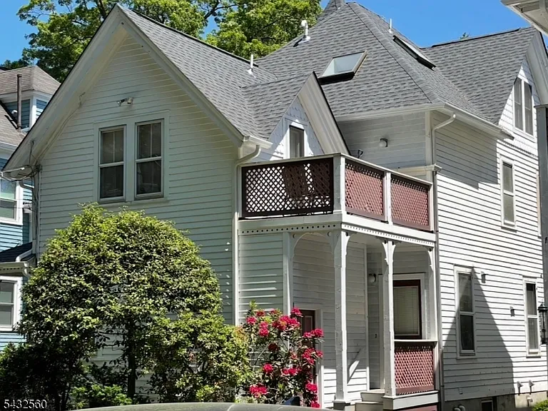 39 Wetmore Ave #B — Photo 2