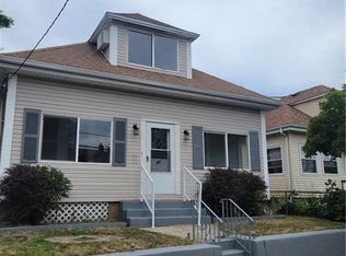 87 High School Ave, Cranston, RI 02910