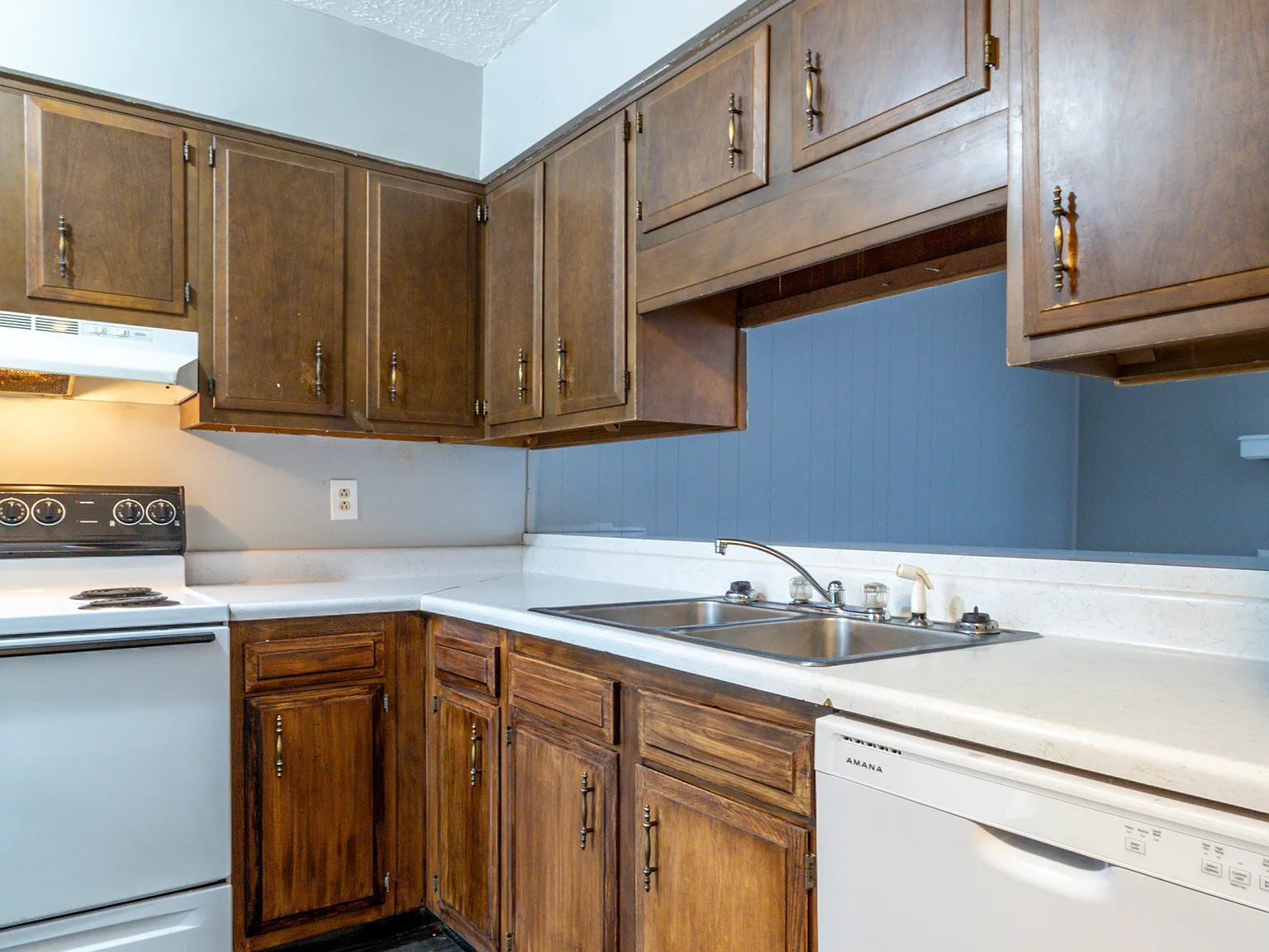 9157 Cedarpark Ln — Photo 3
