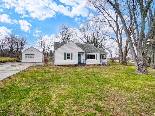 1287 Red Oak Cir, Springfield, OH 45506