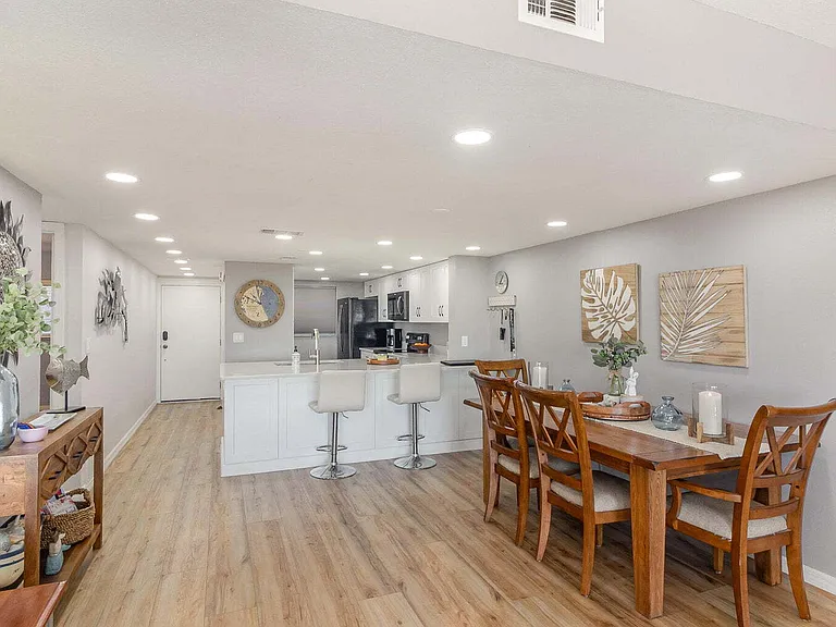 650 N Atlantic Ave #105 — Photo 21