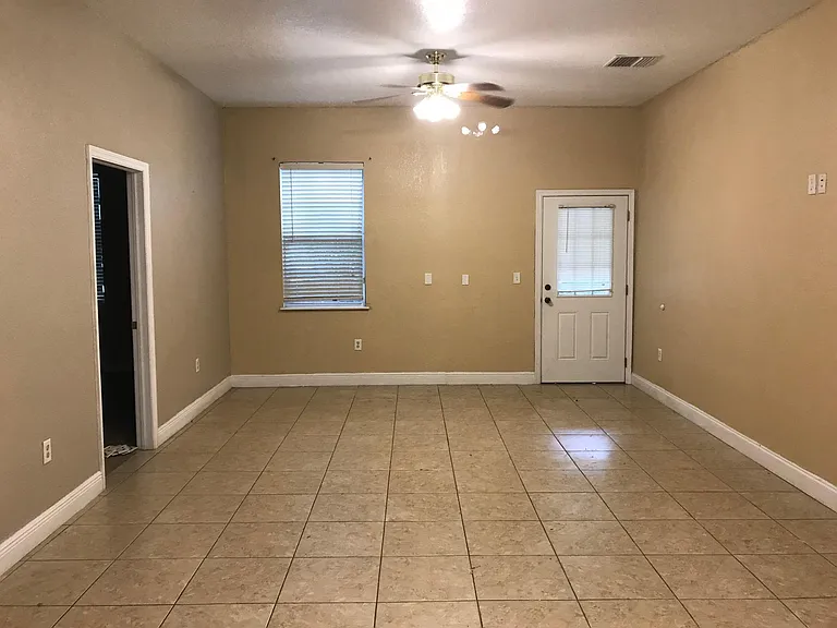 506 W Tennessee Ave — Photo 3