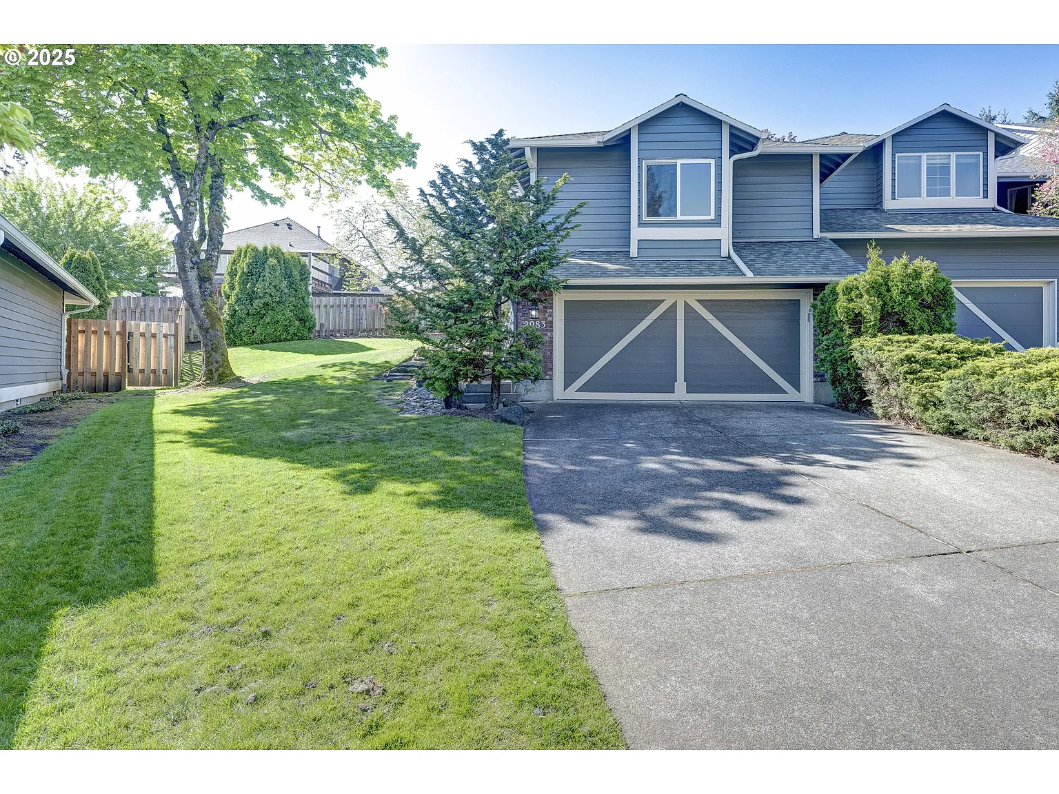 2083 Sunray Cir photo 1