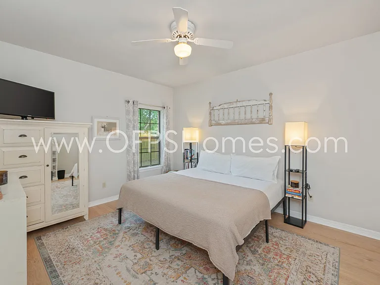 319 Sailfish Cir — Photo 22