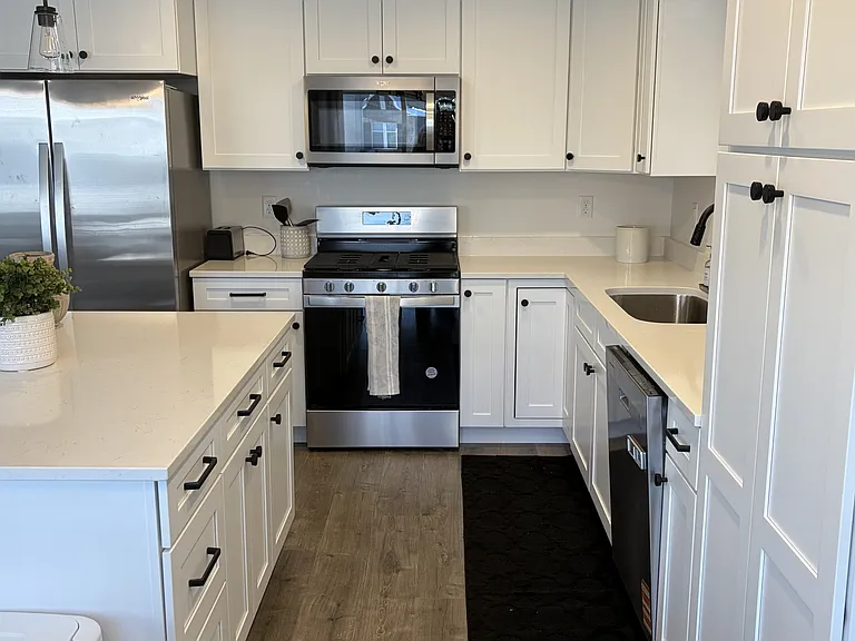 934 N Banner Dr #2 — Photo 3