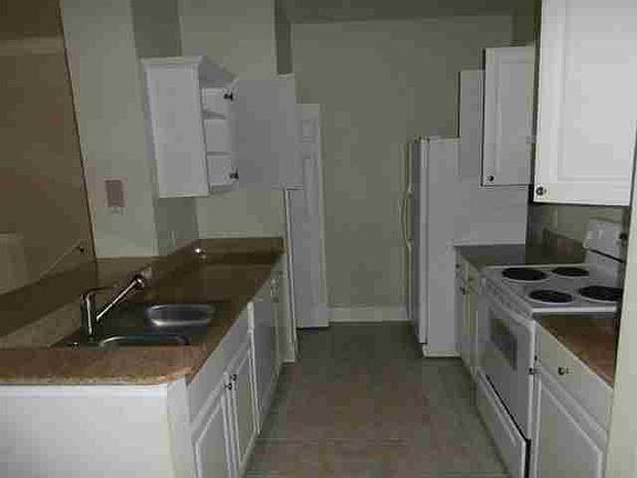 2nd image of 1315 Eastern Pecan Pl Unit 202