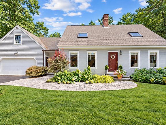 4th image of 40 Powell Road
