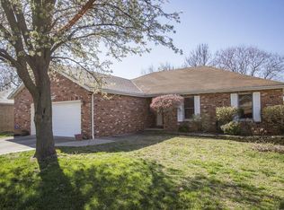 1454 W Lindberg St, Springfield, MO 65807