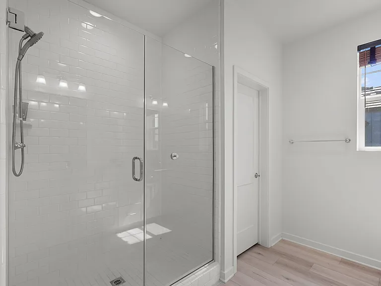 122 Red Brick Dr #6 — Photo 5