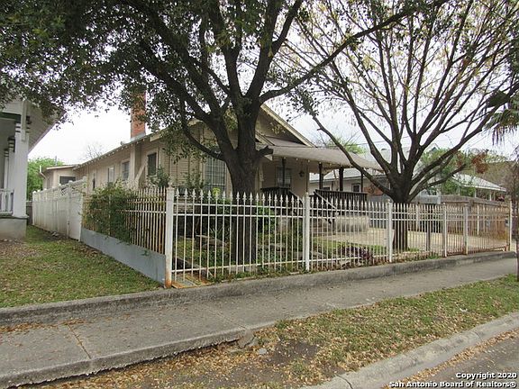 3rd image of 2817 Buena Vista St