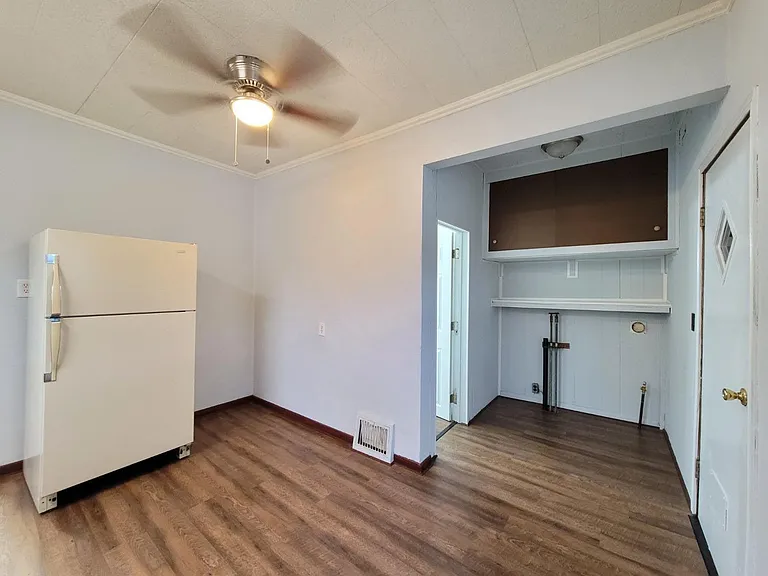 506 Dupage St — Photo 9