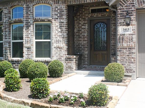 4th image of 3413 Hawthorn Ln