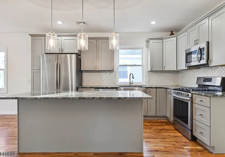 43 Howe Ave #2 — Photo 18