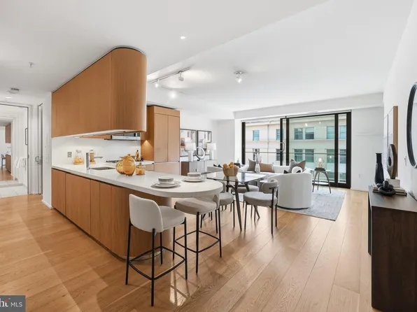 925 H St NW APT 904, Washington, DC 20001