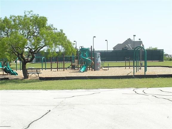 4th image of 8105 Plum Creek Trl