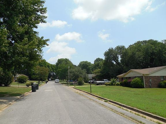 4th image of 1113 Paula Dr