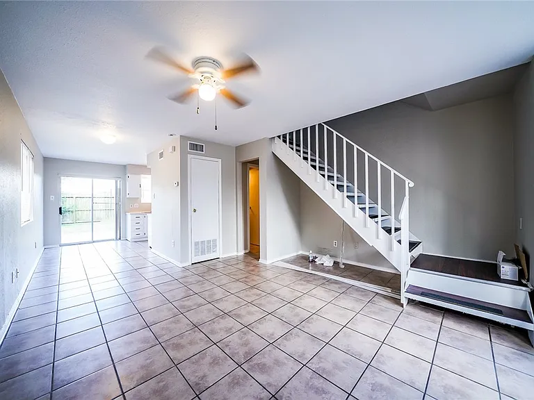6641 Rhine Dr #A — Photo 2