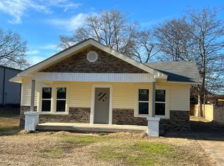 516 E 2nd St S, Prescott, AR 71857