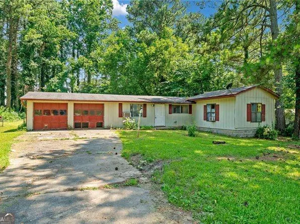 4235 Apache Dr SE, Acworth, GA 30102