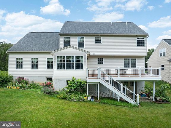 2nd image of 2328 Saratoga Dr