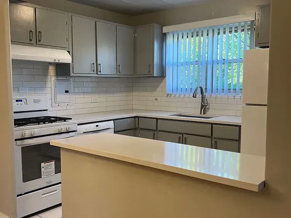 1447 WEST TOUHY LLC, 1447 W Touhy Ave #202, Chicago, IL 60626