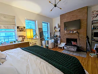 Rented by Manhattan Spaces