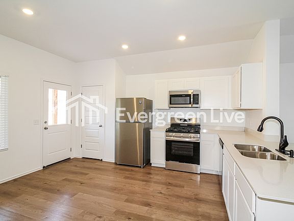 5th image of 1833 Rock Elm Dr
