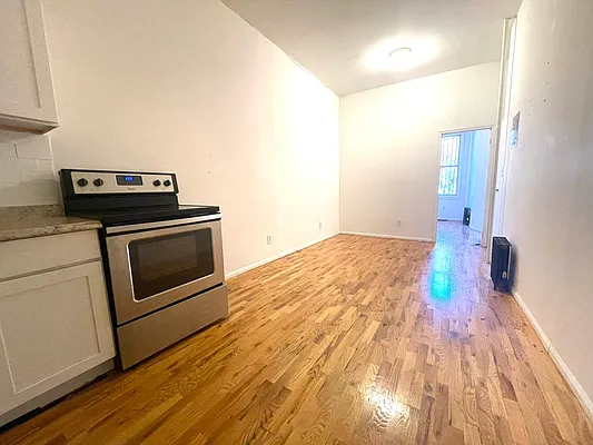 Rented by Coda Real Estate NYC | media 7