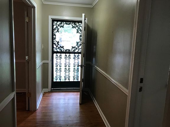 5th image of 34 Ayers Dr