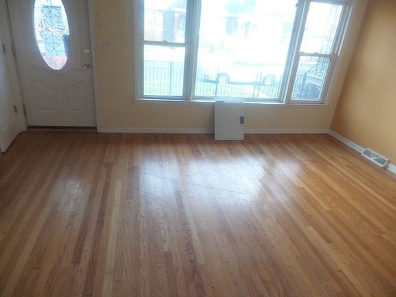 2nd image of 7314 S Claremont Ave