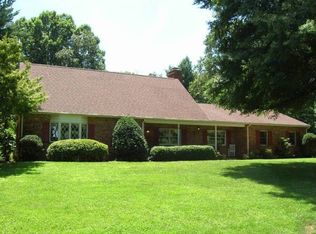 100 Trading Block Ln, Forest, VA 24551
