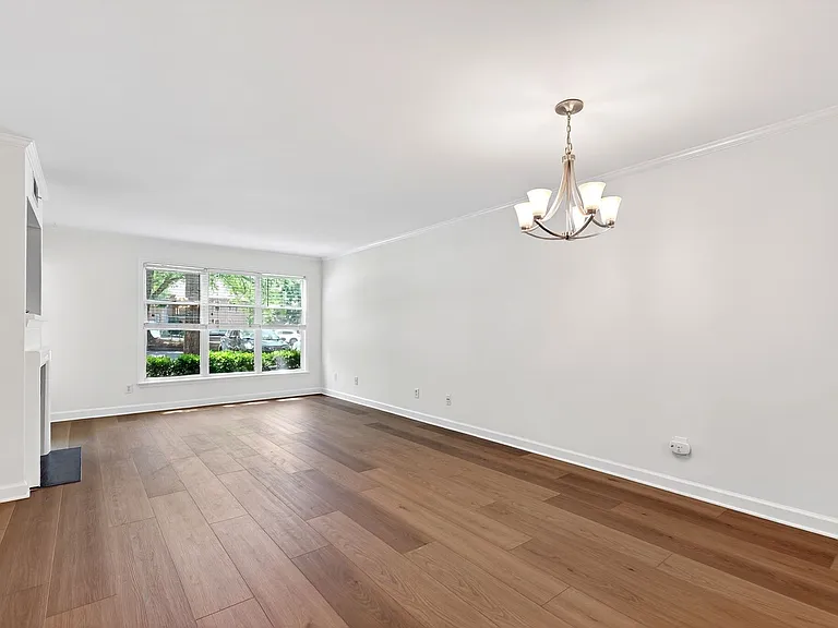1010 Nicholwood Dr #103 — Photo 9