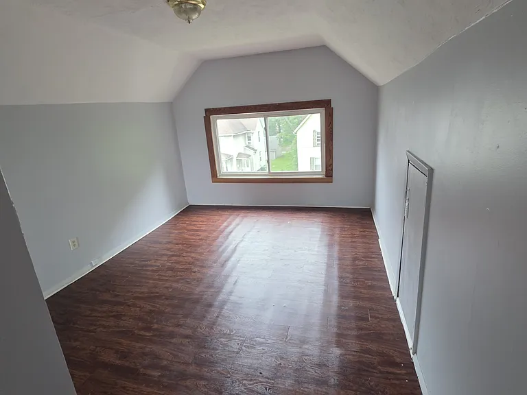 706 Greenfield Ave SW #2F — Photo 13