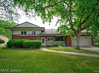 3211 Westwood Pkwy, Flint, MI 48503