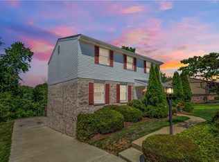 320 Casa Dr, Pittsburgh, PA