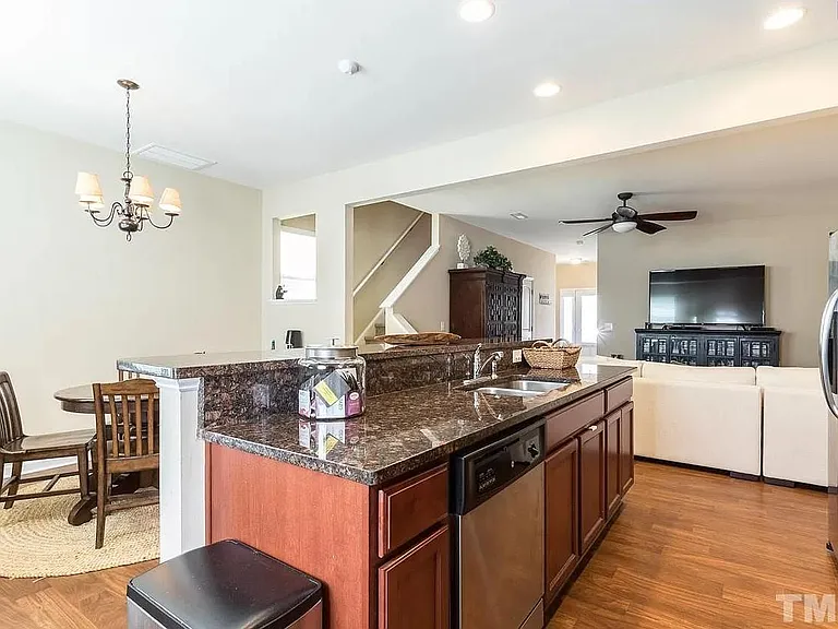 3609 Landshire Vw — Photo 16