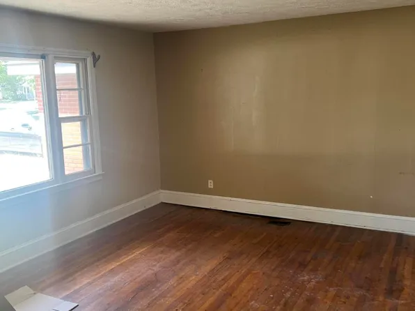 503 S Washington Ave, Dunn, NC 28334