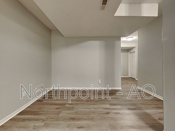 4th image of 4225 Highland Ave