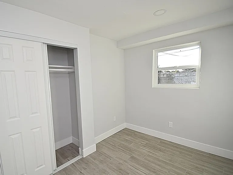 3445 Newton Ave — Photo 20