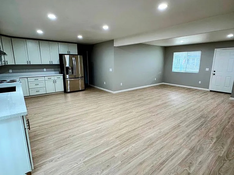 16116 Mistletoe Ln — Photo 8