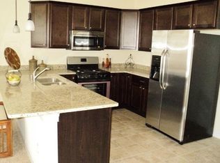 976 Fountain Pl, Schererville, IN 46375