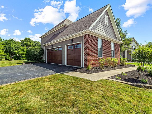 3rd image of 6373 Falcon Chase Dr