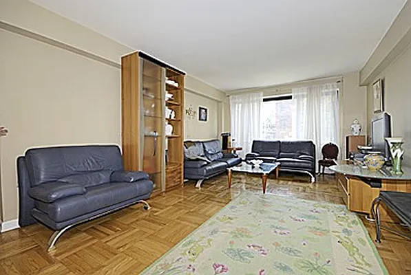 Sold by Level Group | media 2